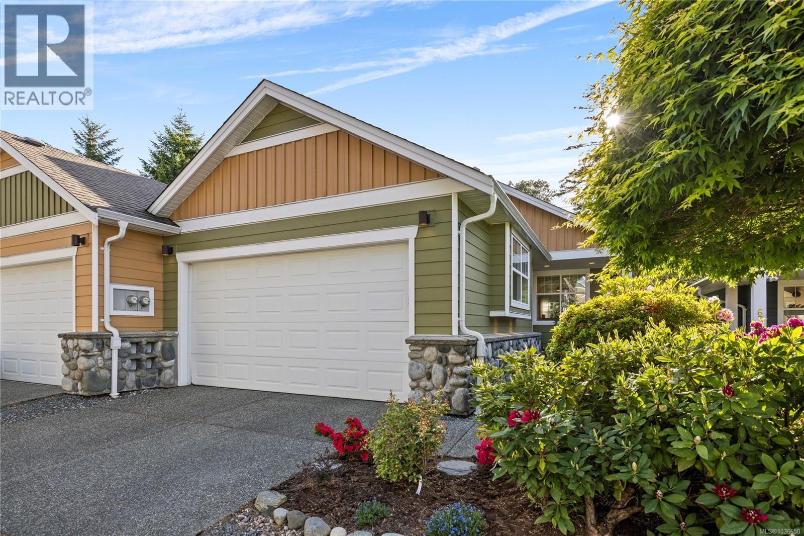 6353 PINEWOOD LANE