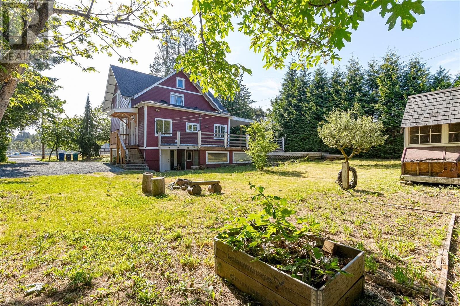 1421 CRANBERRY AVE