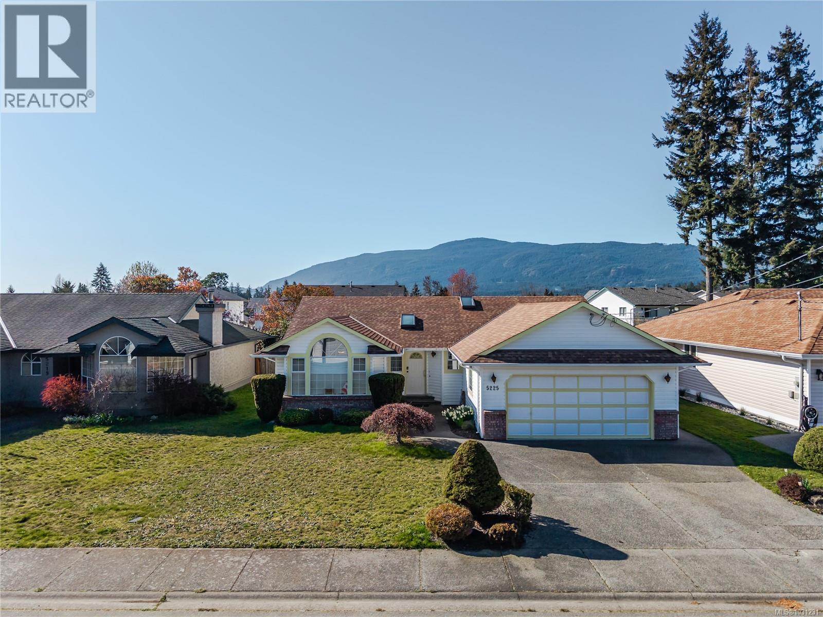 5225 KAITLYNS WAY