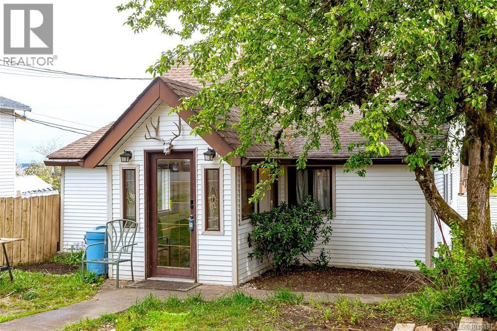451 IRWIN ST