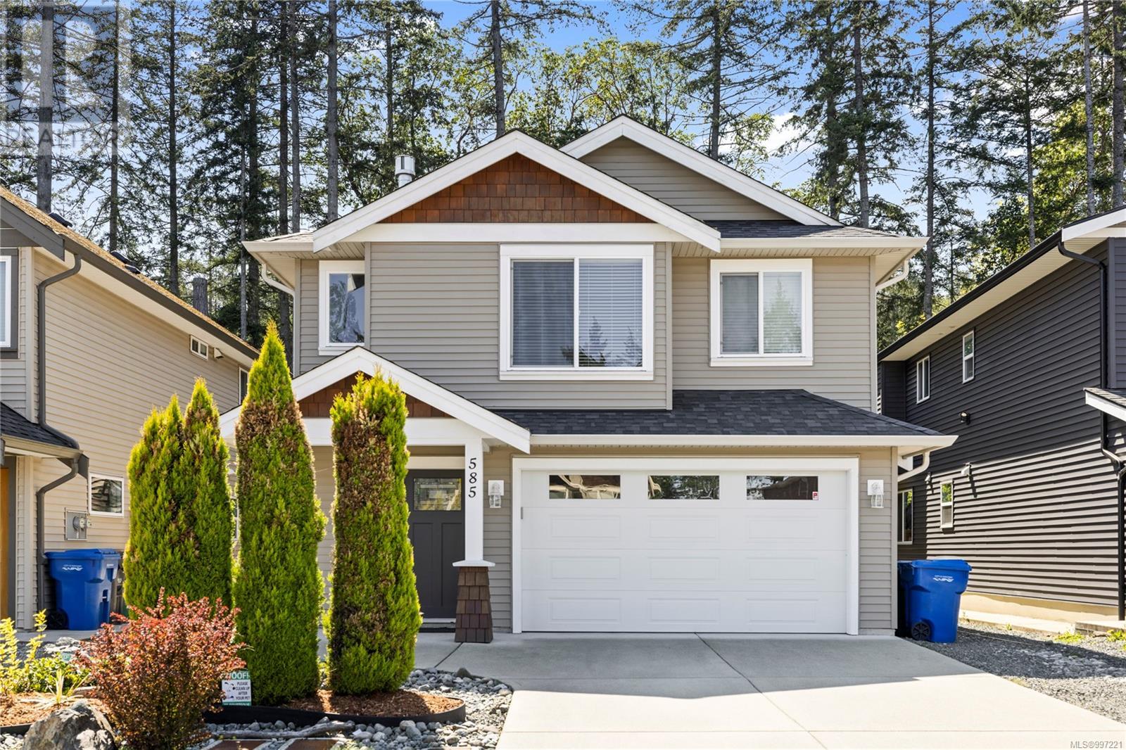 585 MARISA ST