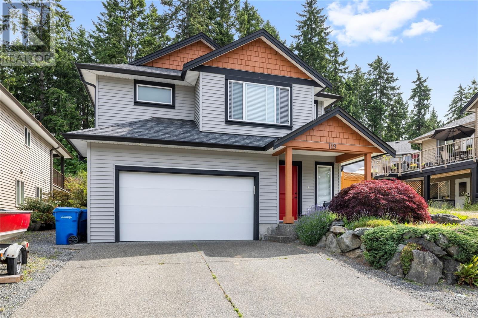 119 GRACE PL