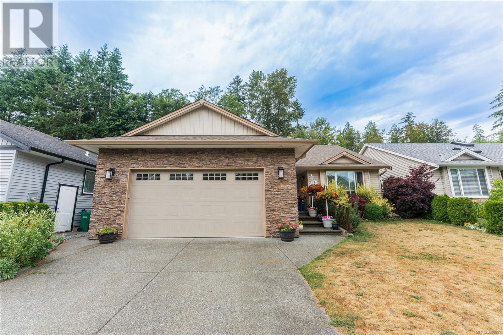 129 COWLING PL