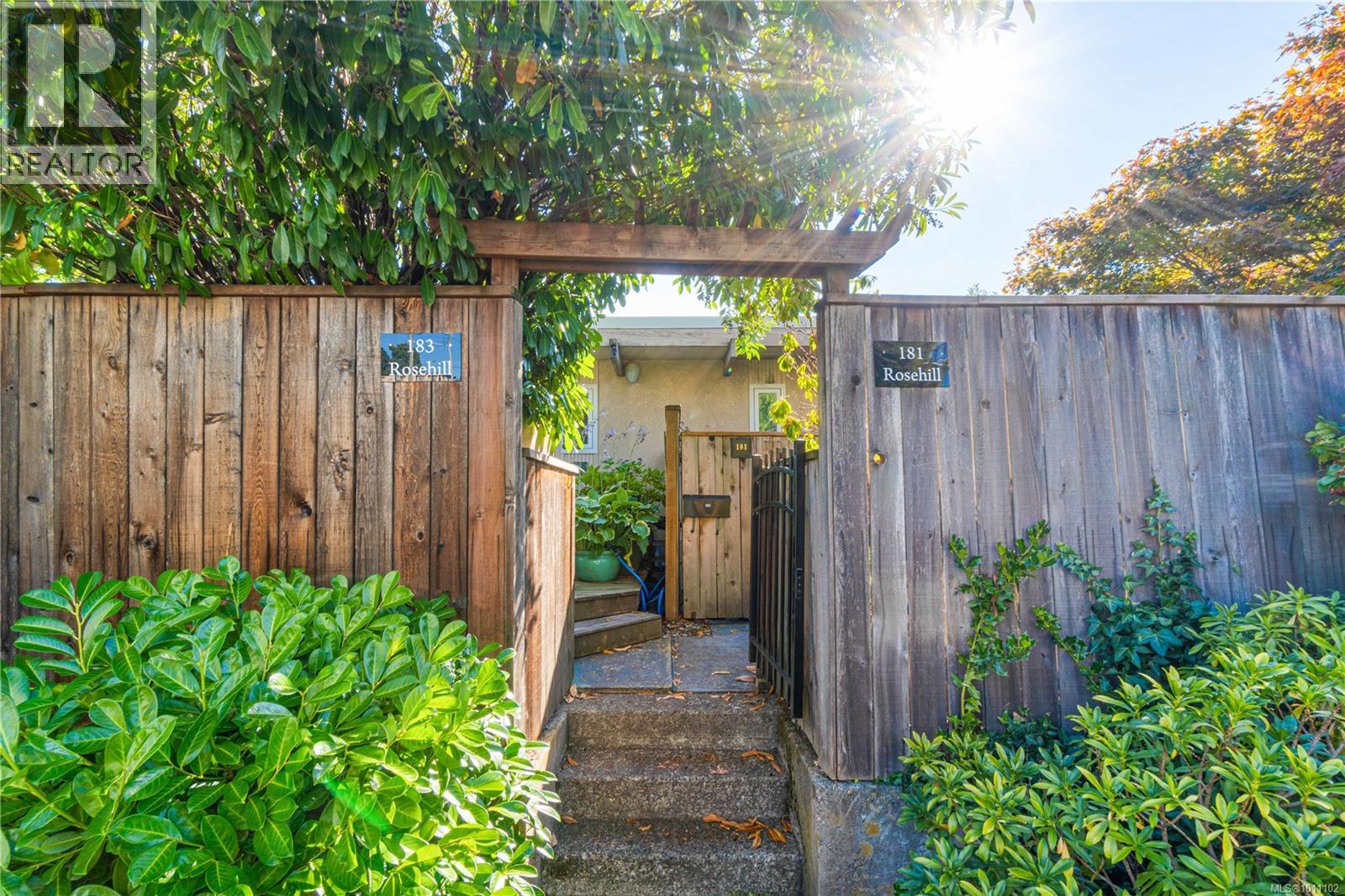 181 ROSEHILL ST