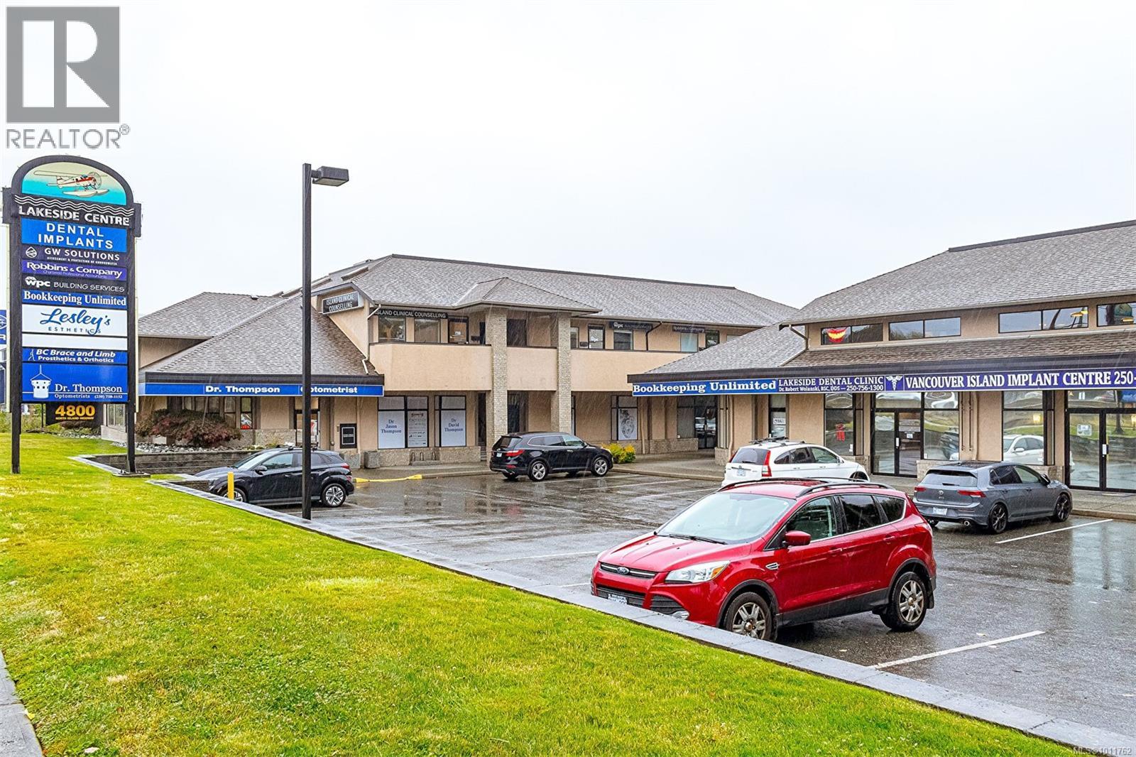 23 4800 ISLAND HWY N