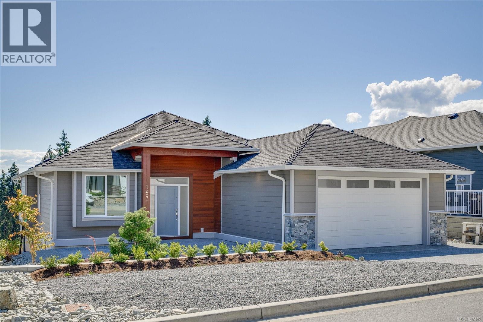 167 GOLDEN OAKS CRES