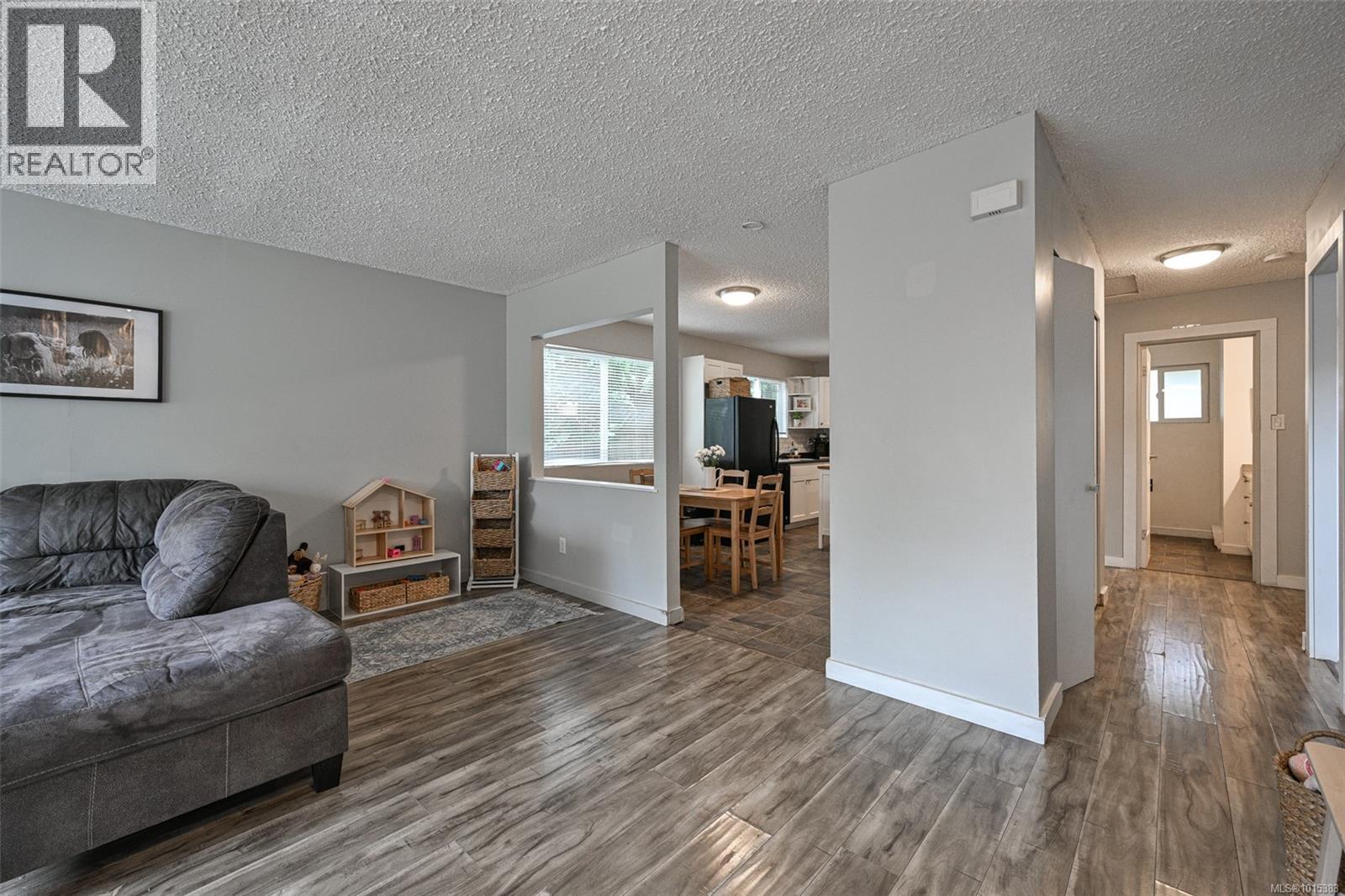 1658 MALLARD DR