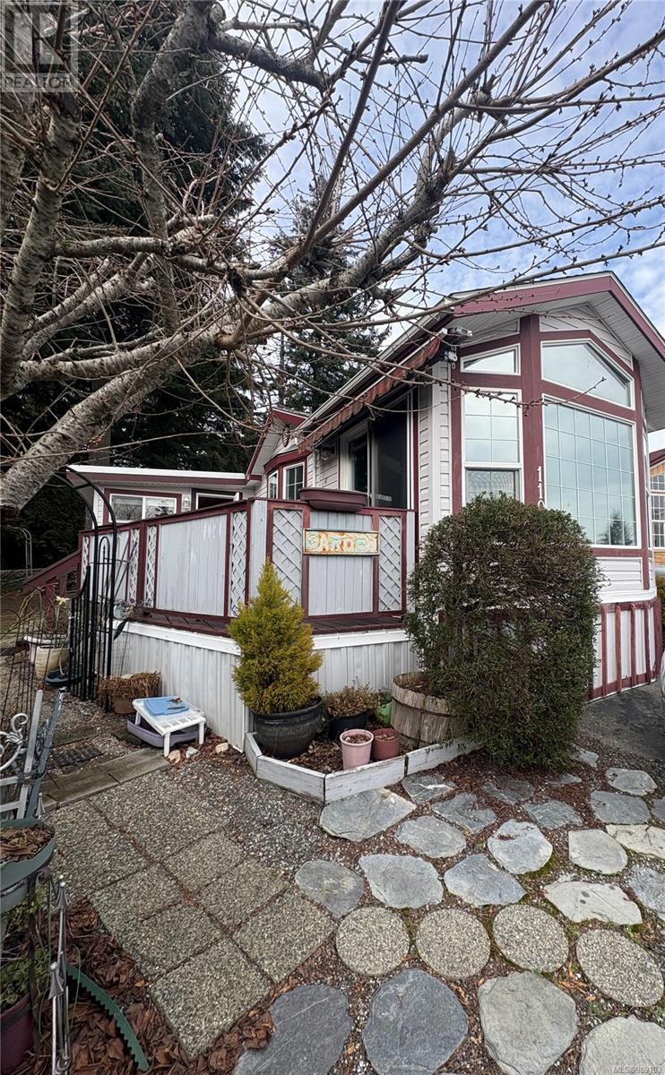 1108 WOSS LAKE DR