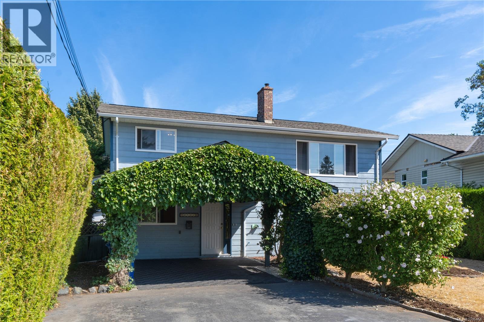 2132 LARK CRES