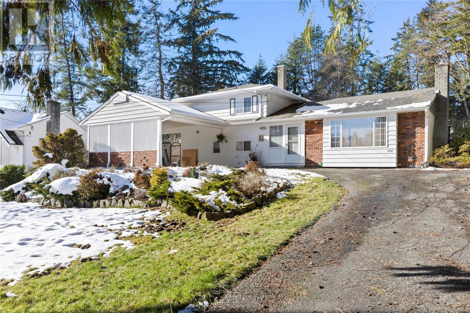 3130 SMUGGLERS HILL DR