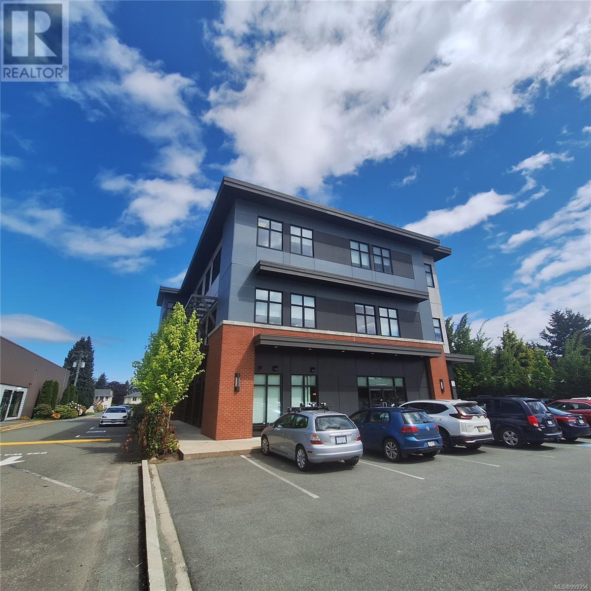 203 6545 PORTSMOUTH RD