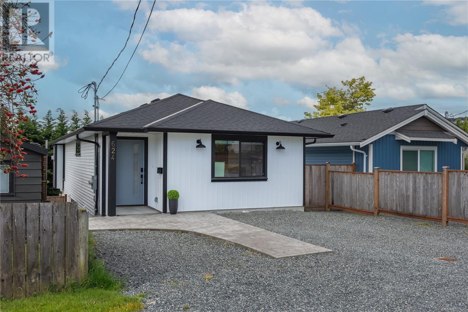 624 FIRST ST
