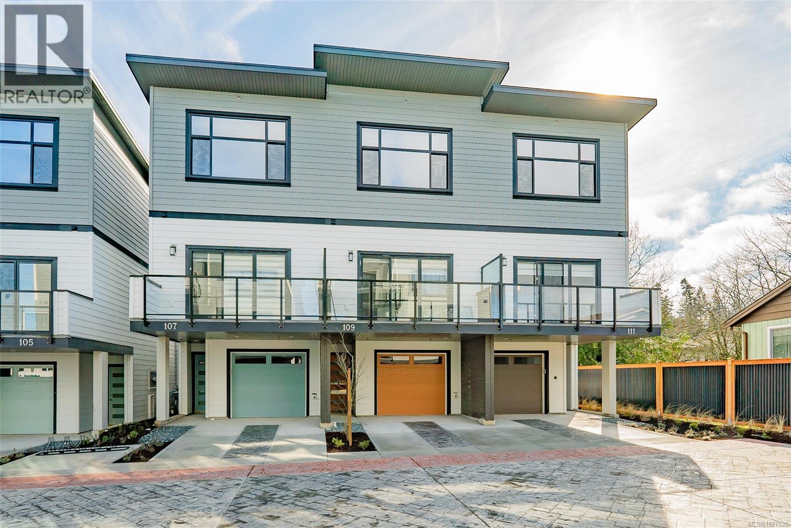 109 1615 NORTHFIELD RD