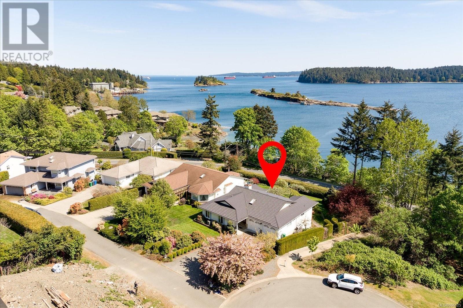 1362 IVY LANE