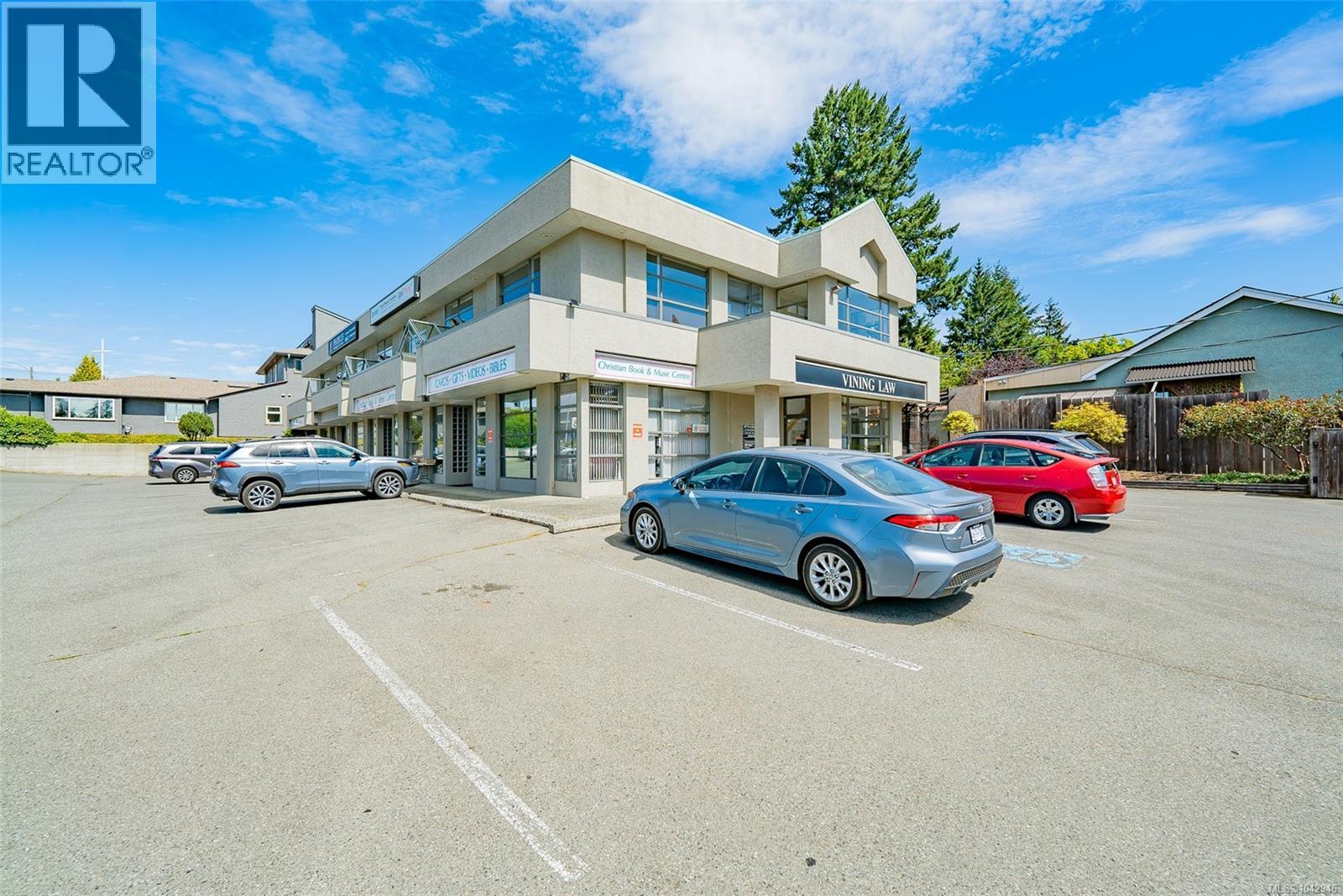 3 1200 PRINCESS ROYAL AVE