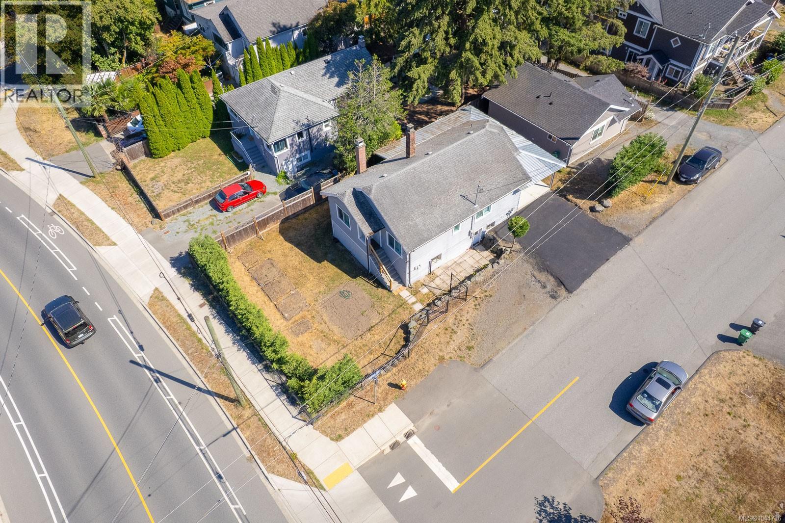 15 FOURTH ST