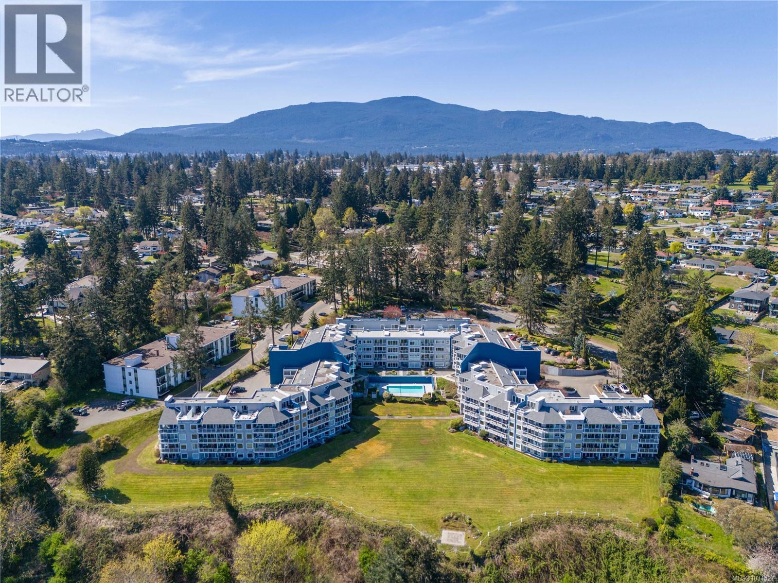 418 2562 DEPARTURE BAY RD