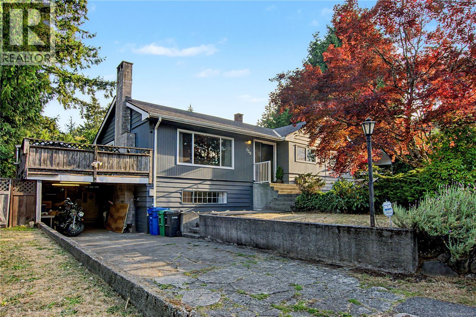 159 ROBERTA RD W