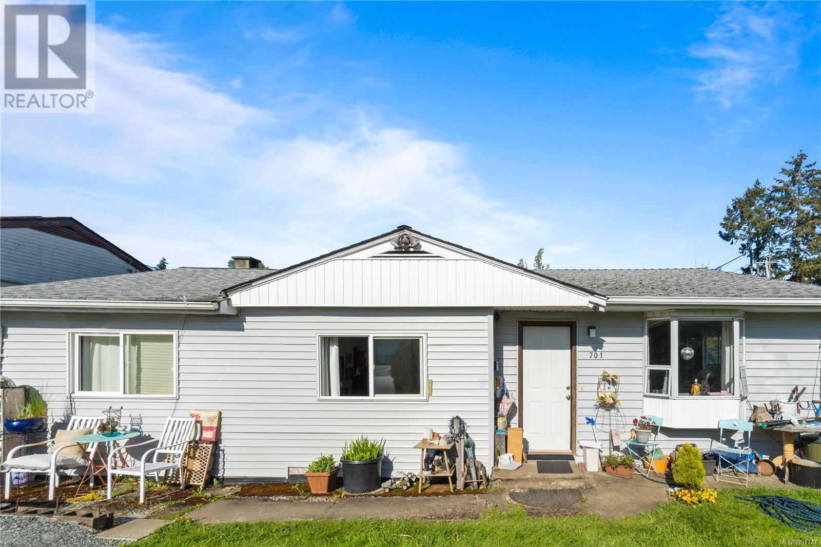 701 STIRLING AVE