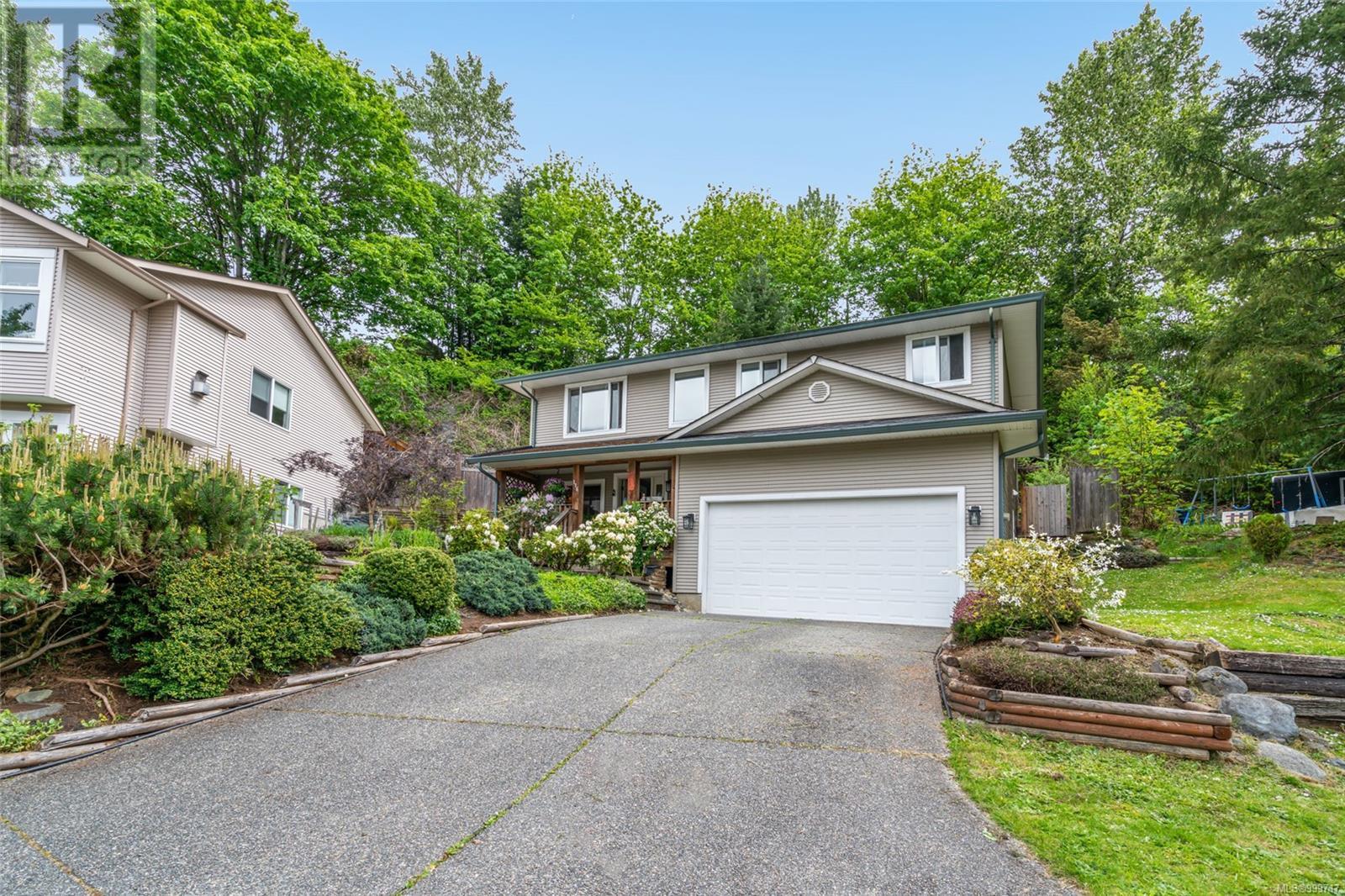 116 CORY PL