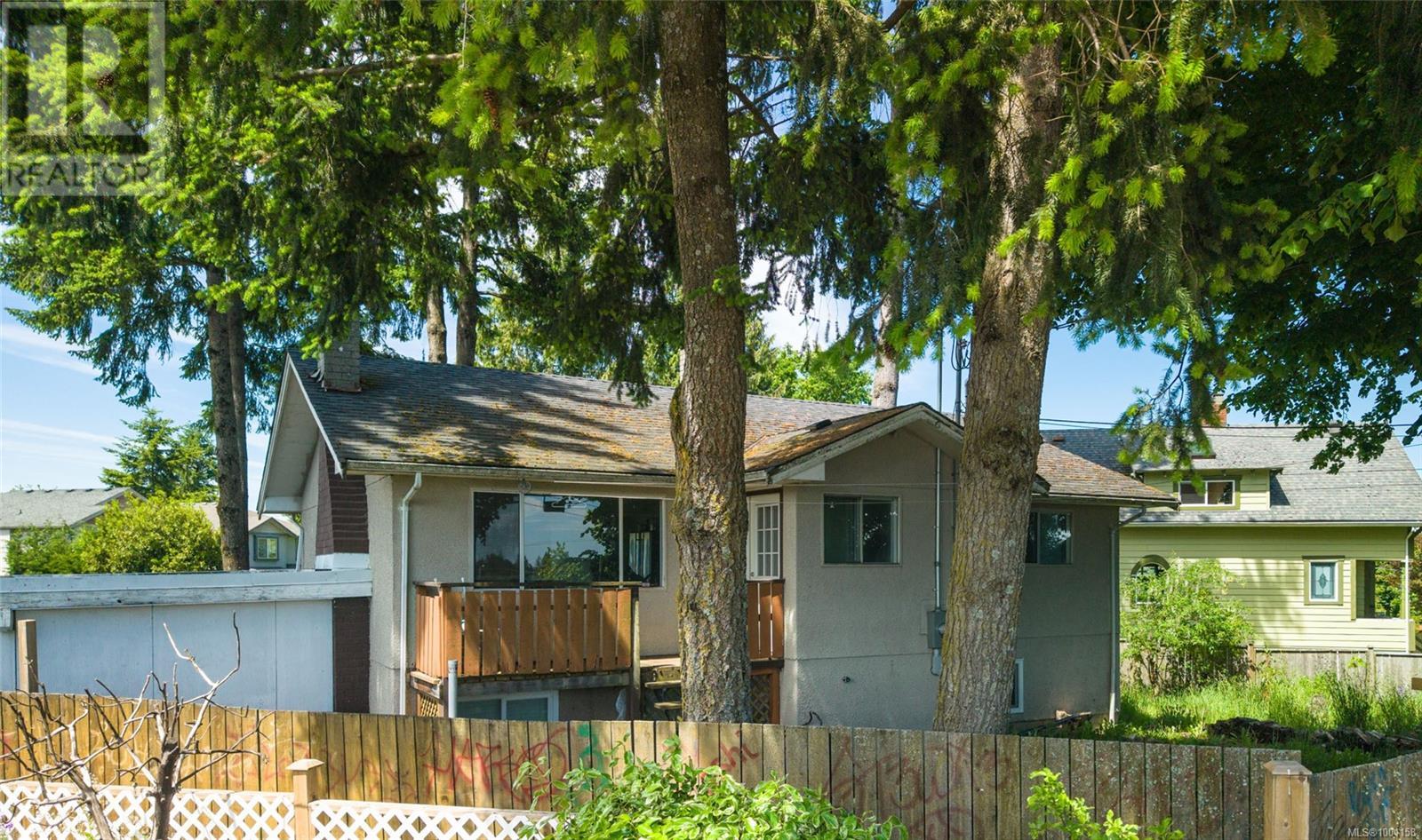 308 HAREWOOD RD