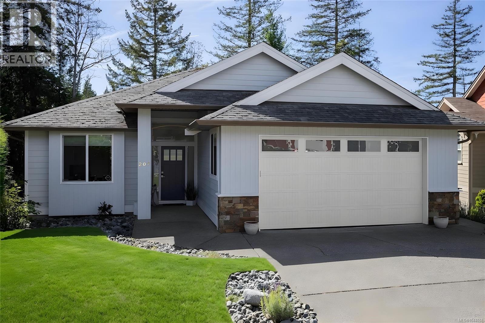 207 LINSTEAD PL