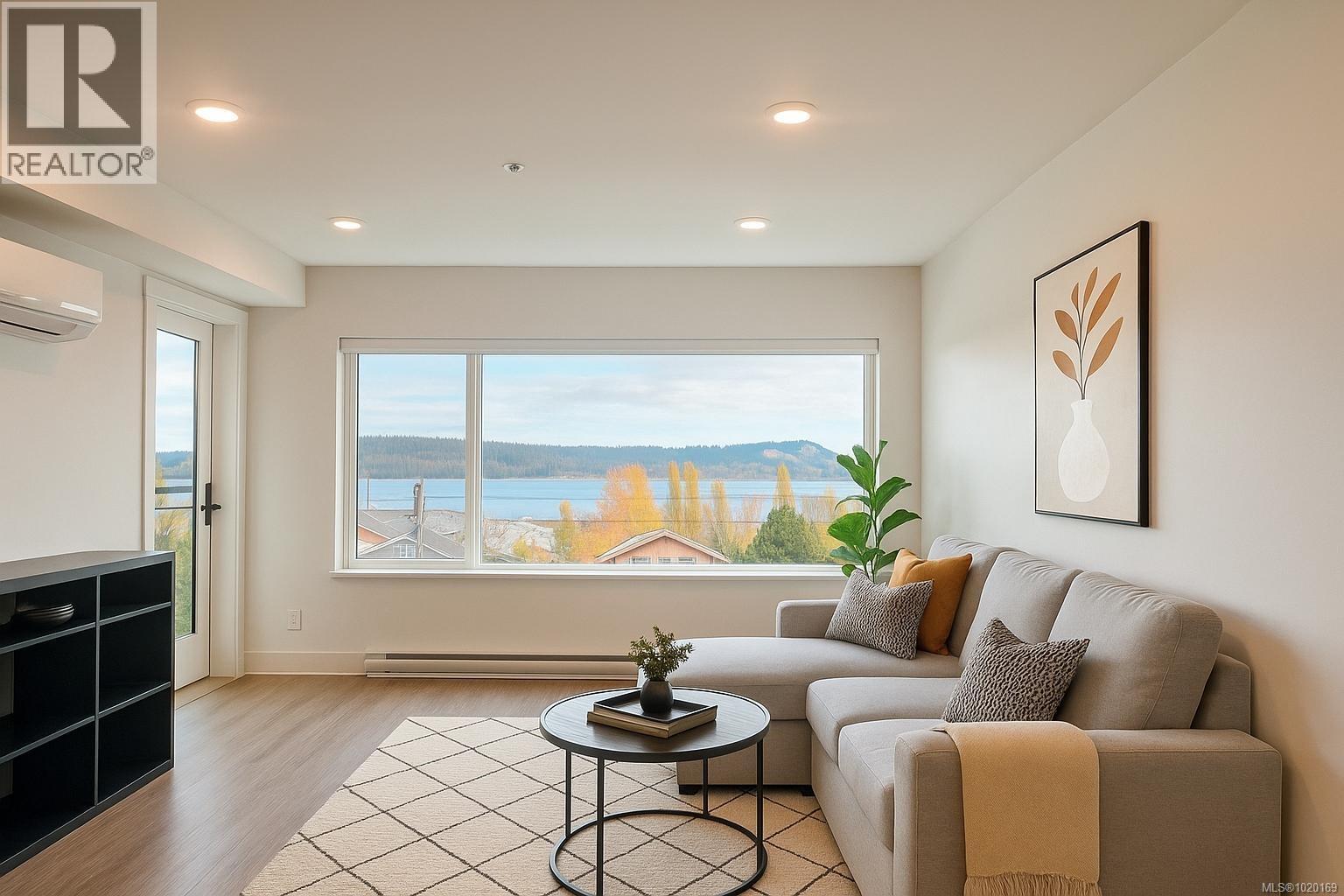 306 147 HALIBURTON ST