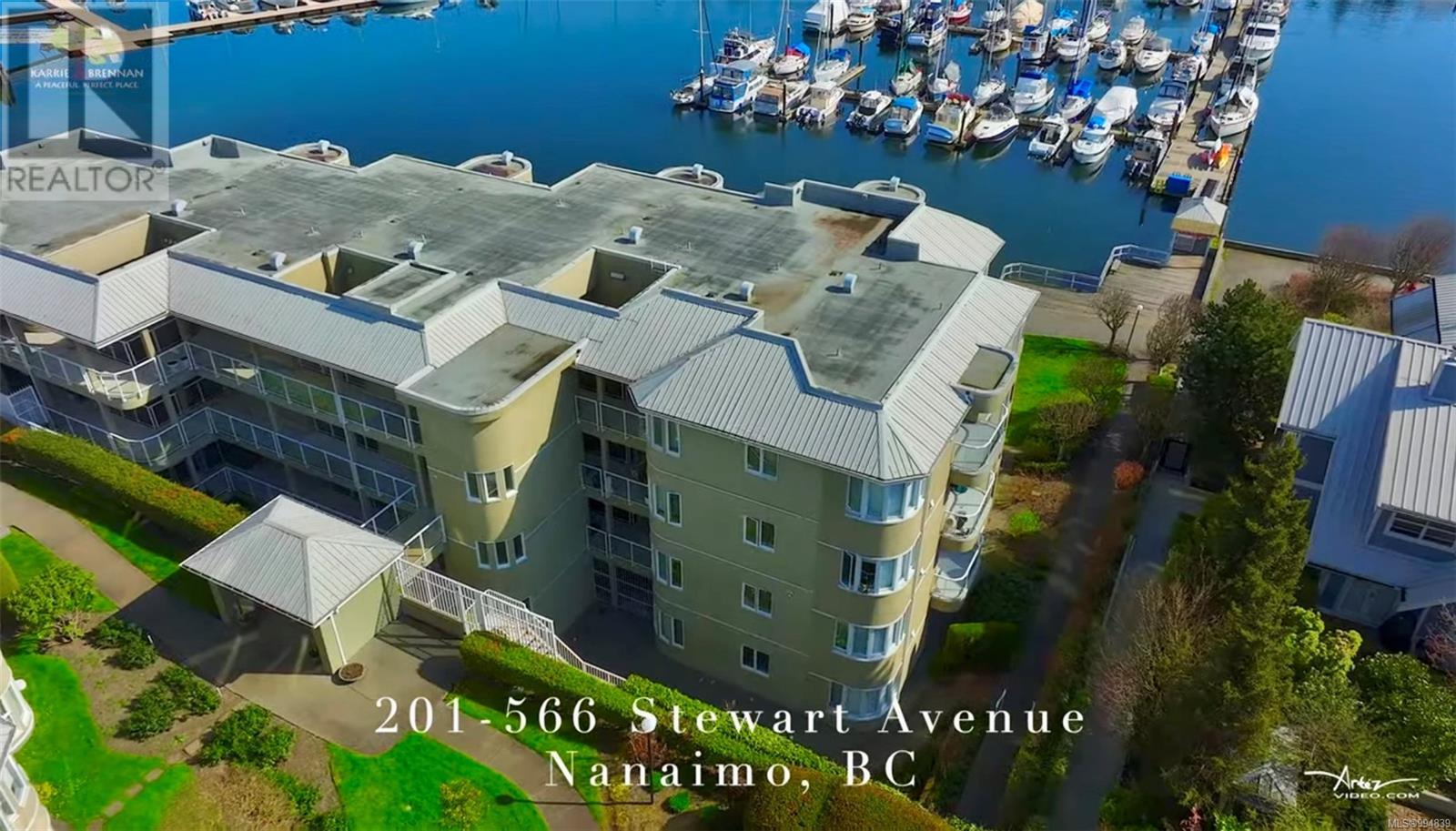 201 566 STEWART AVE