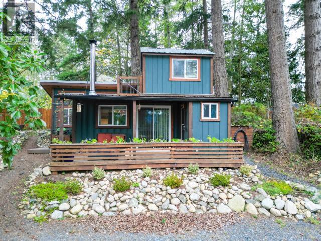 9088 STAGER ROAD POWELL RIVER home for sale