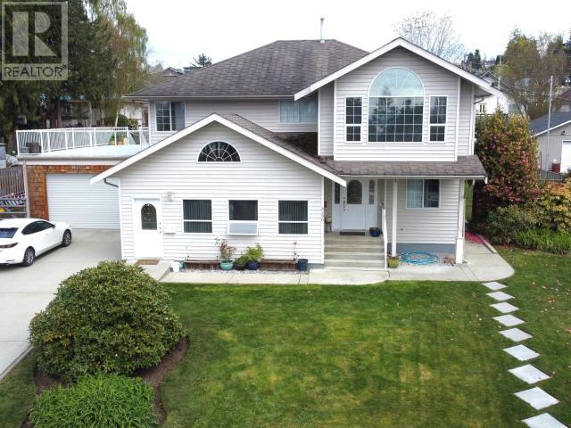 4290 SCOTIA PLACE POWELL RIVER home for sale