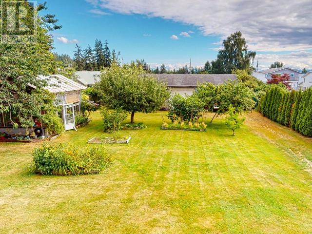  homes for sale - 6952 Duncan Street, Powell River |  Powell River