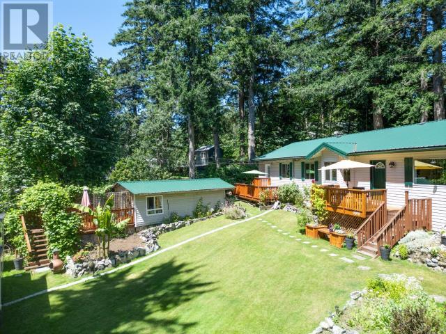 9098 STAGER ROAD POWELL RIVER home for sale