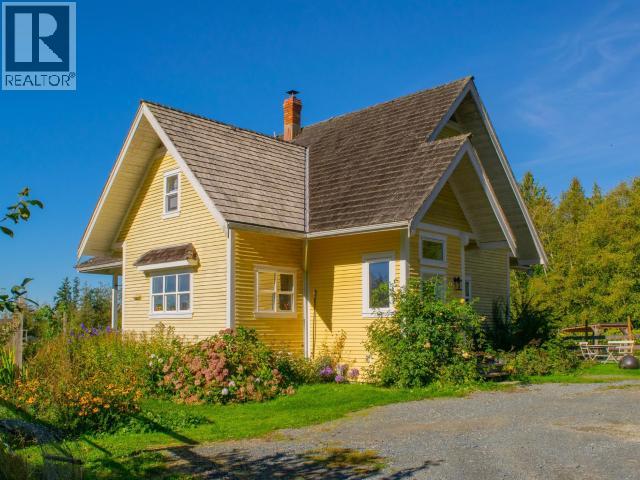 6701 MCMAHON AVENUE POWELL RIVER home for sale