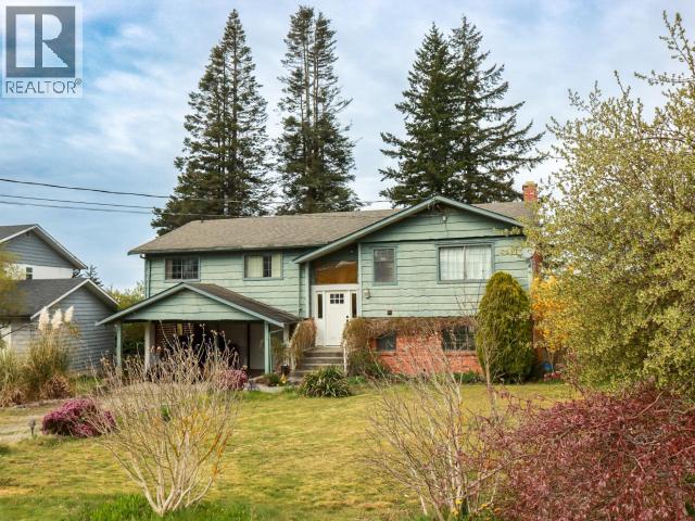 3433 SELKIRK AVE POWELL RIVER home for sale