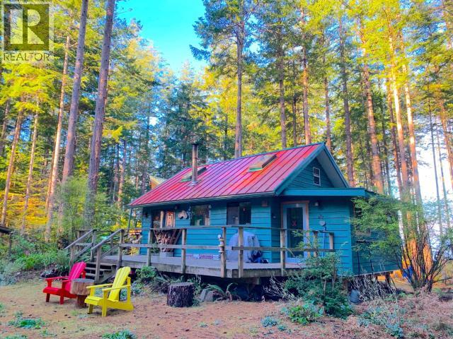 1623 VANCOUVER BLVD SAVARY ISLAND home for sale