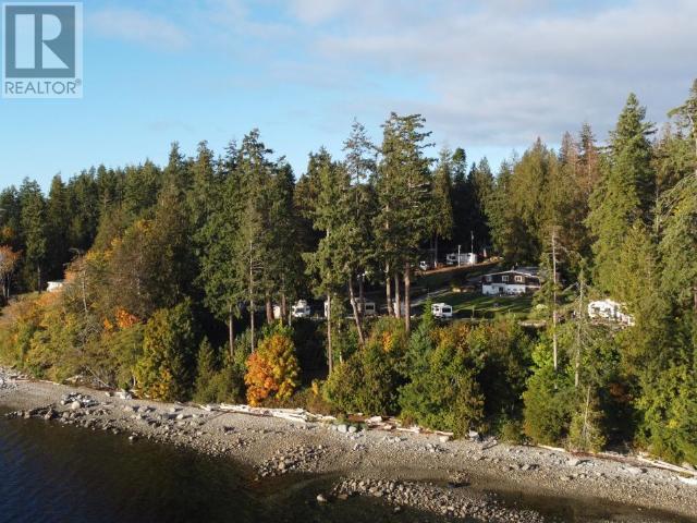 8425 HIGHWAY 101, Powell river