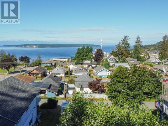 BLOCK 22 LOMBARDY AVENUE POWELL RIVER home for sale