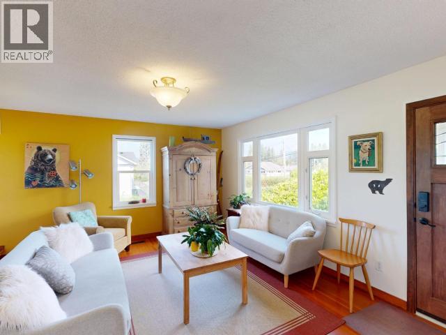 6046 LUND POWELL RIVER home for sale