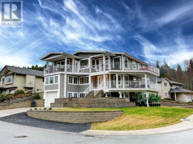 4000 SATURNA AVE POWELL RIVER home for sale
