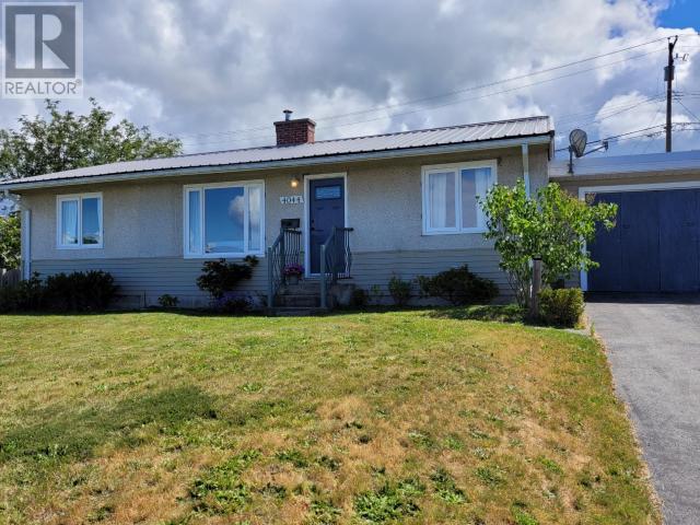 4044 MANITOBA AVE POWELL RIVER home for sale