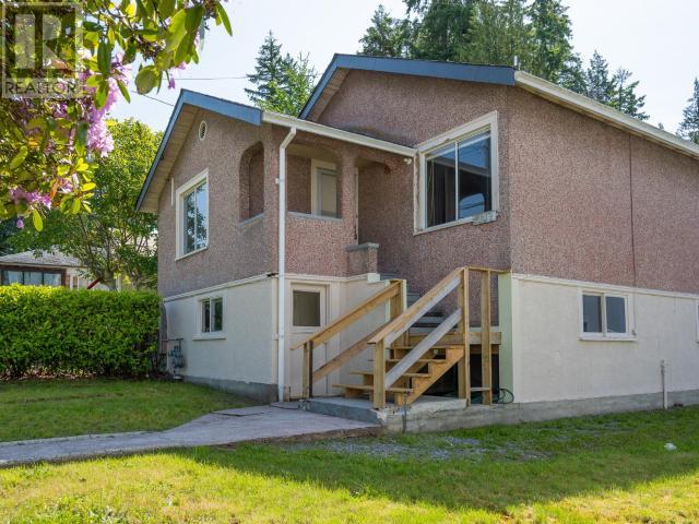 6812 CRANBERRY STREET POWELL RIVER home for sale