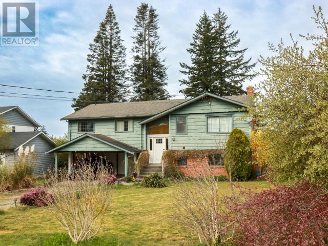 3433 SELKIRK AVE POWELL RIVER home for sale