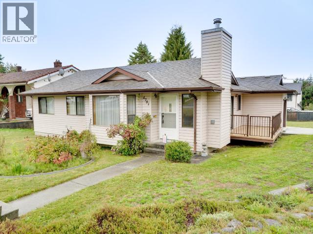 4781 REDONDA AVE POWELL RIVER home for sale