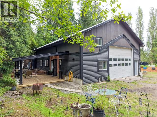 11198 TUCK ROAD POWELL RIVER home for sale