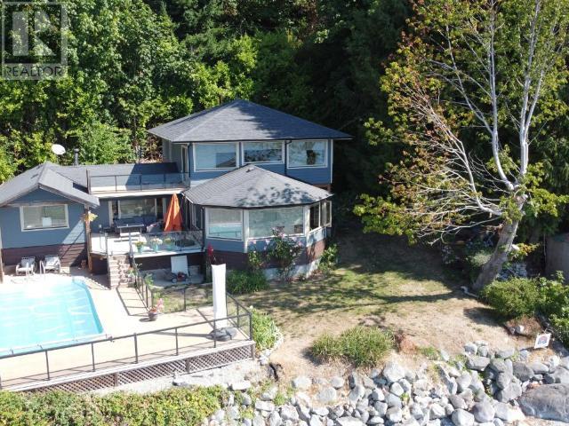  homes for sale - 3311 Atrevida Road, Powell River |  Powell River