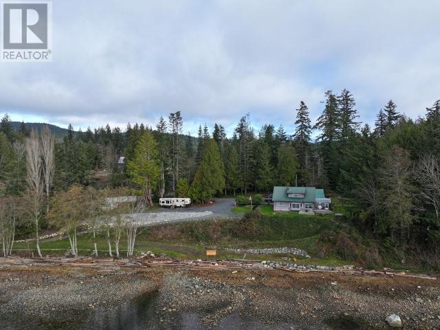 8317 HIGHWAY 101 POWELL RIVER home for sale