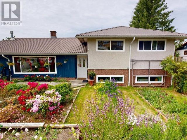 6503 HILLCREST AVE POWELL RIVER home for sale