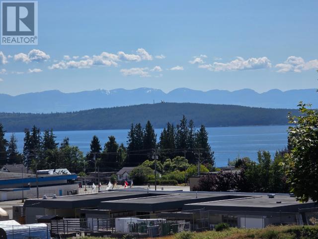 6-4420 QUEBEC AVE POWELL RIVER home for sale