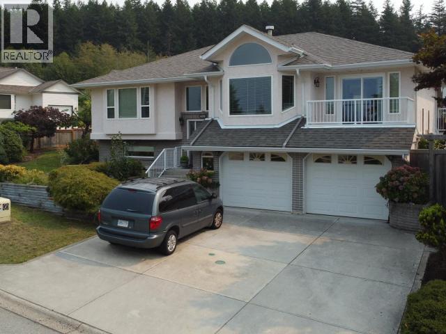 4010 SATURNA AVE POWELL RIVER home for sale