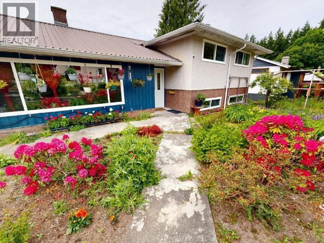 6503 HILLCREST AVE POWELL RIVER home for sale